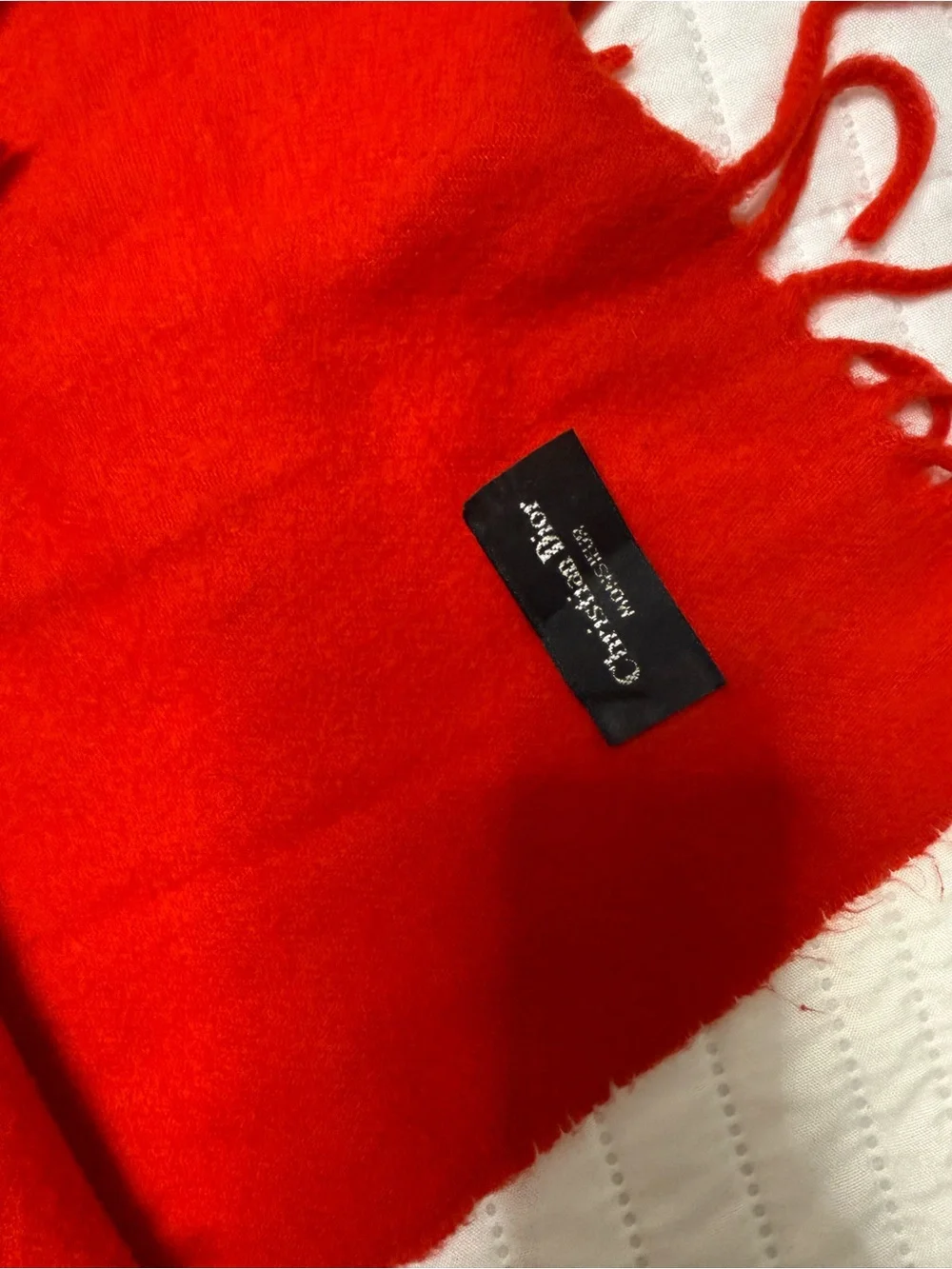 Christian Dior -Classic wool Red Fringe Scarf - Women's Cozy Winter Accessory
